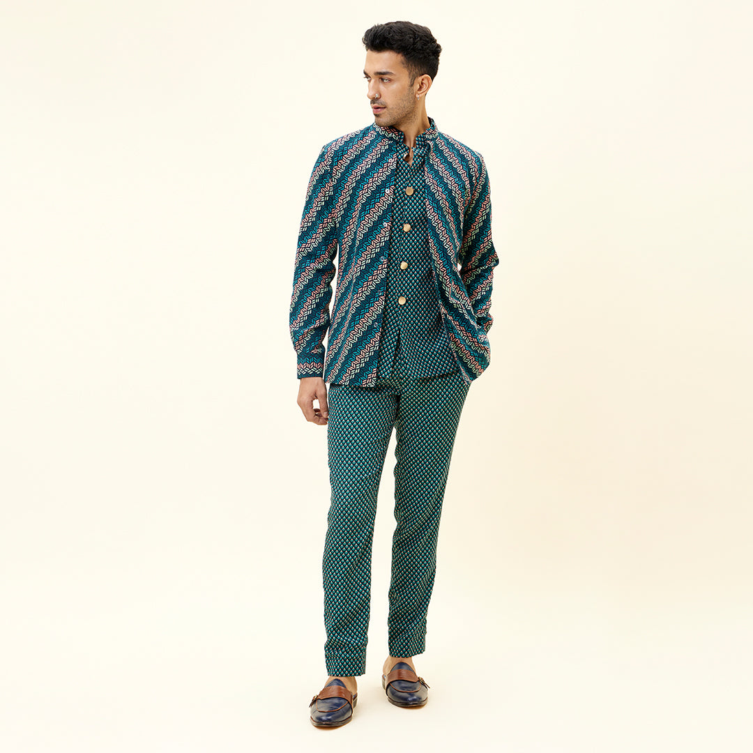 MOR AUR FUAARA BLUE LEAF PRINT FULL SLEEVES SHACKET