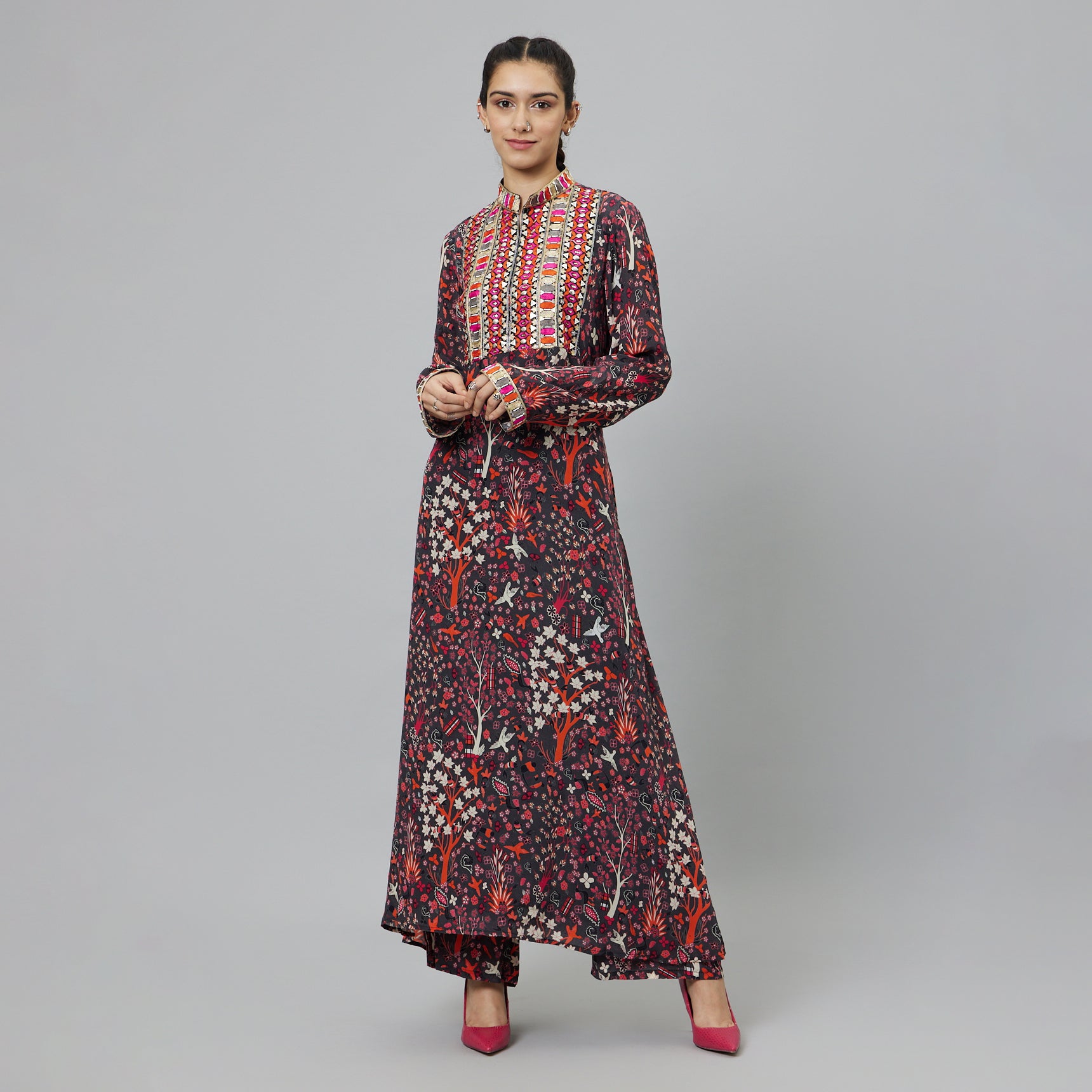 CONCRETE JUNGLE PRINT KURTA SET