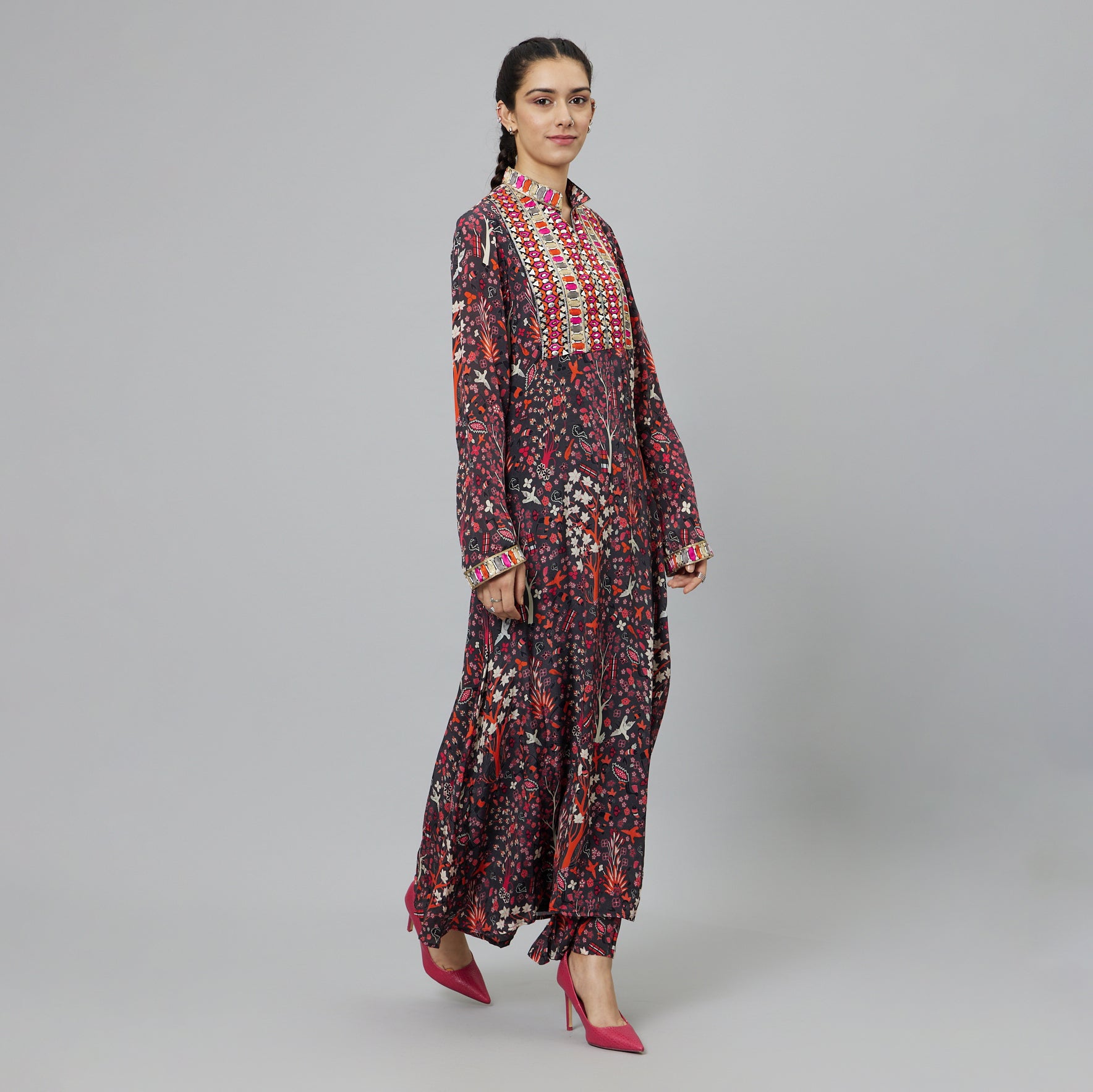 CONCRETE JUNGLE PRINT KURTA SET