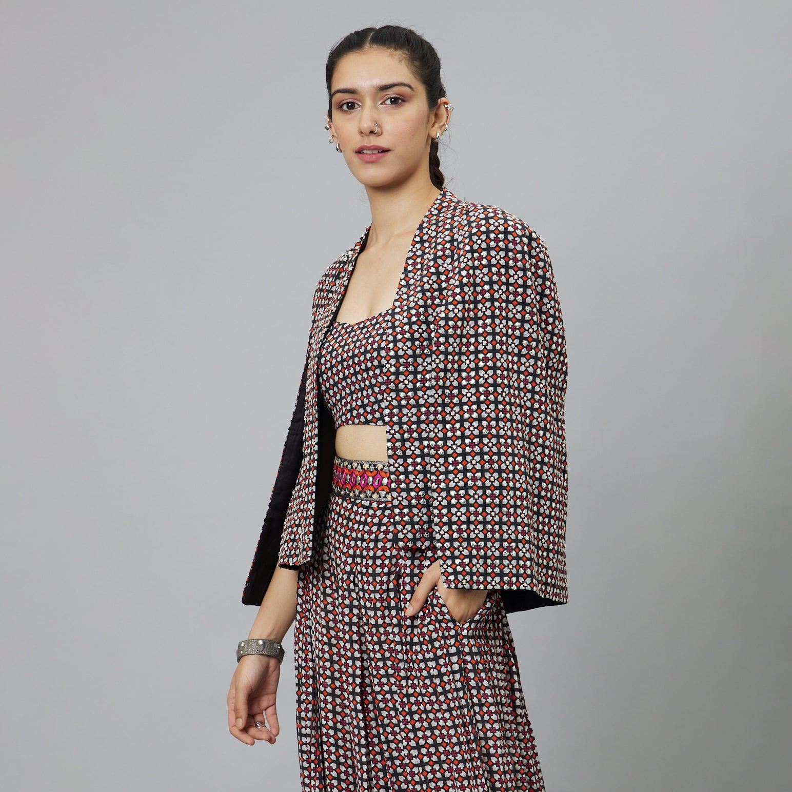 BLACK GEOMETRIC PRINT NOOR JACKET SET