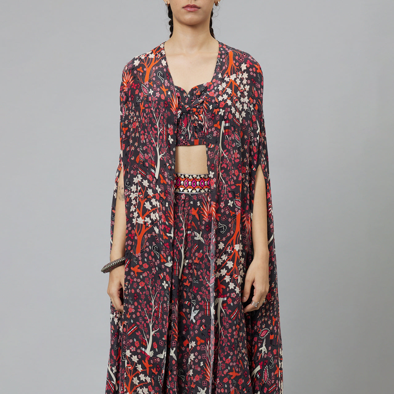 CONCRETE JUNGLE PRINT CAPE SET