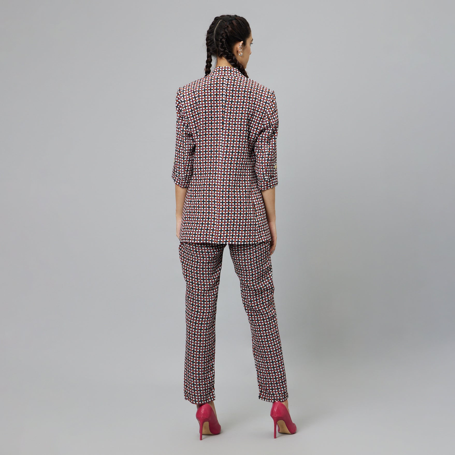 BLACK GEOMETRIC PRINT PANT SUIT