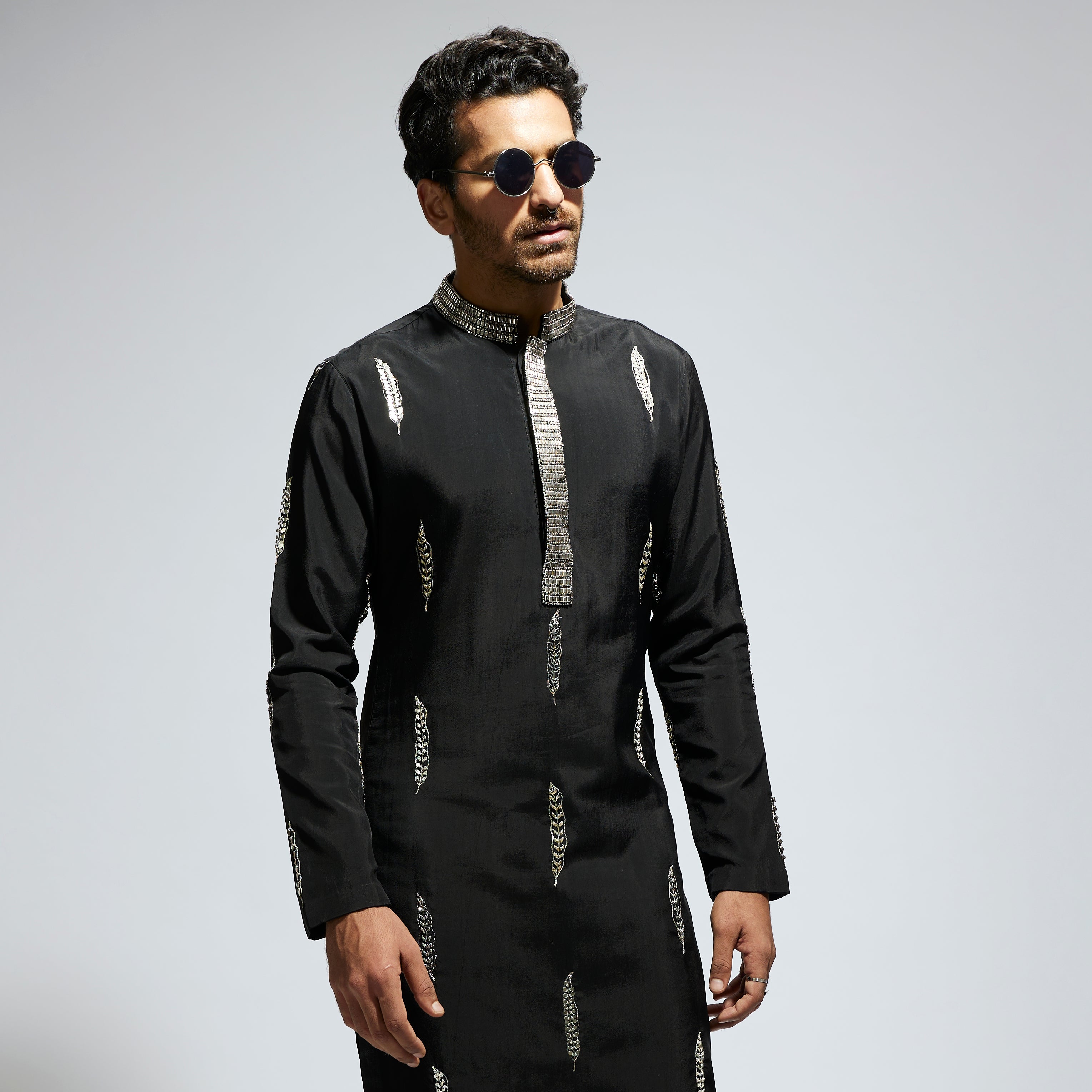 BLACK FEATHER EMBROIDERED KURTA WITH PANTS