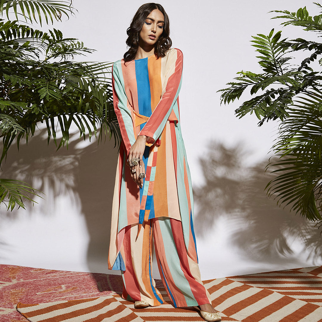 STRIPE PRINTED FRONT TIE UP TUNIC