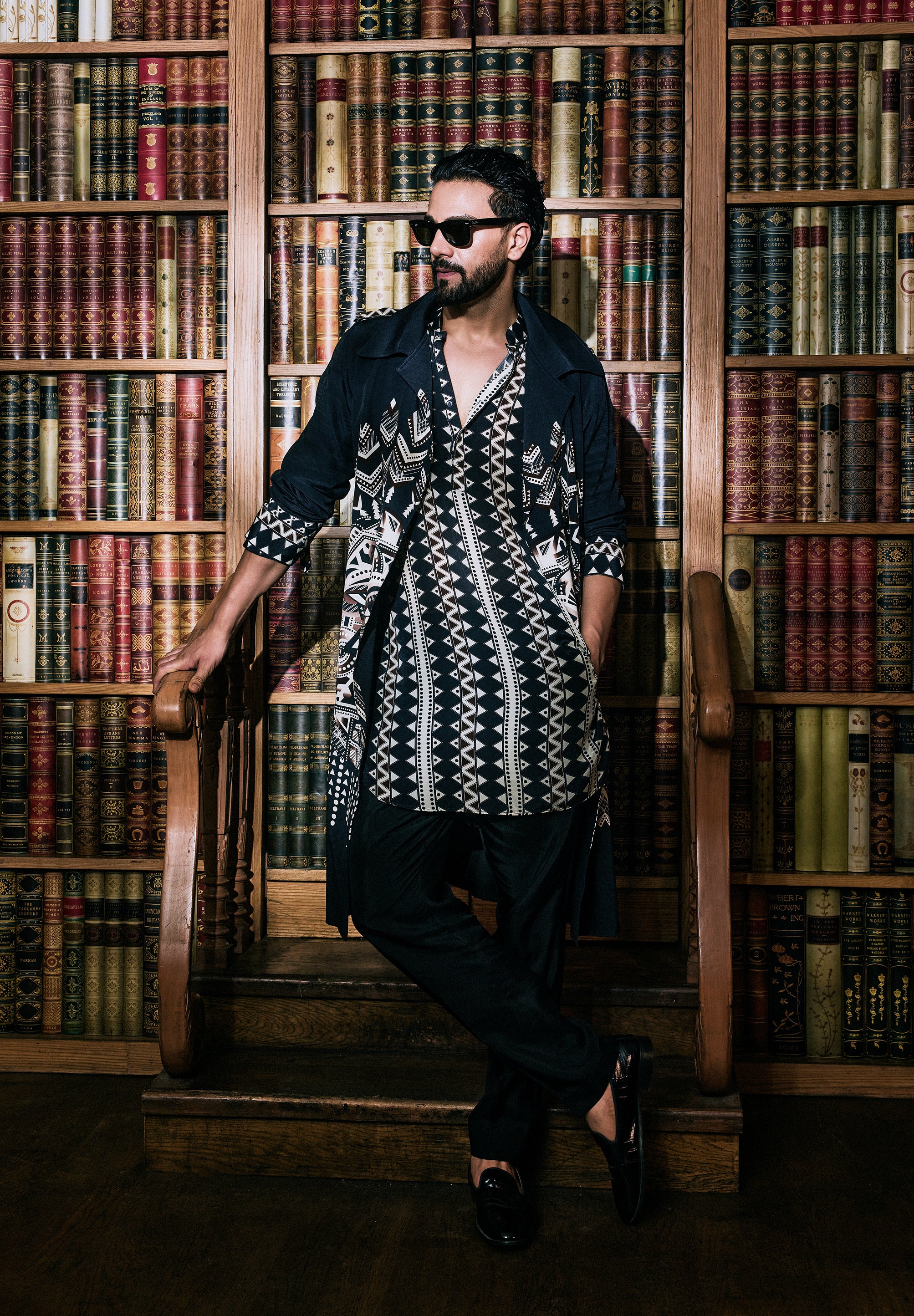 ZAHRA ROLLED UP SLEEVE KURTA