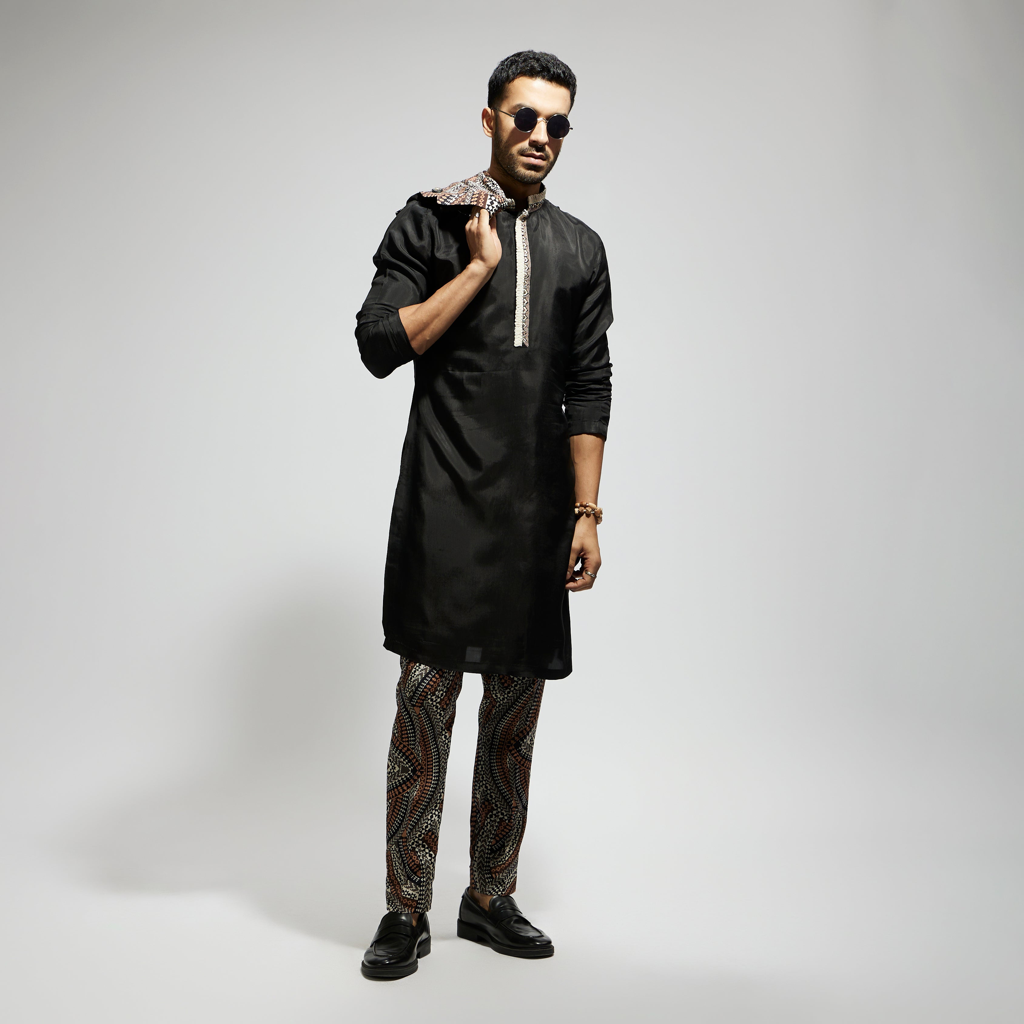 SAMSARA: BLACK SOLID KURTA WITH ZENTANGLE PRINTED PANTS