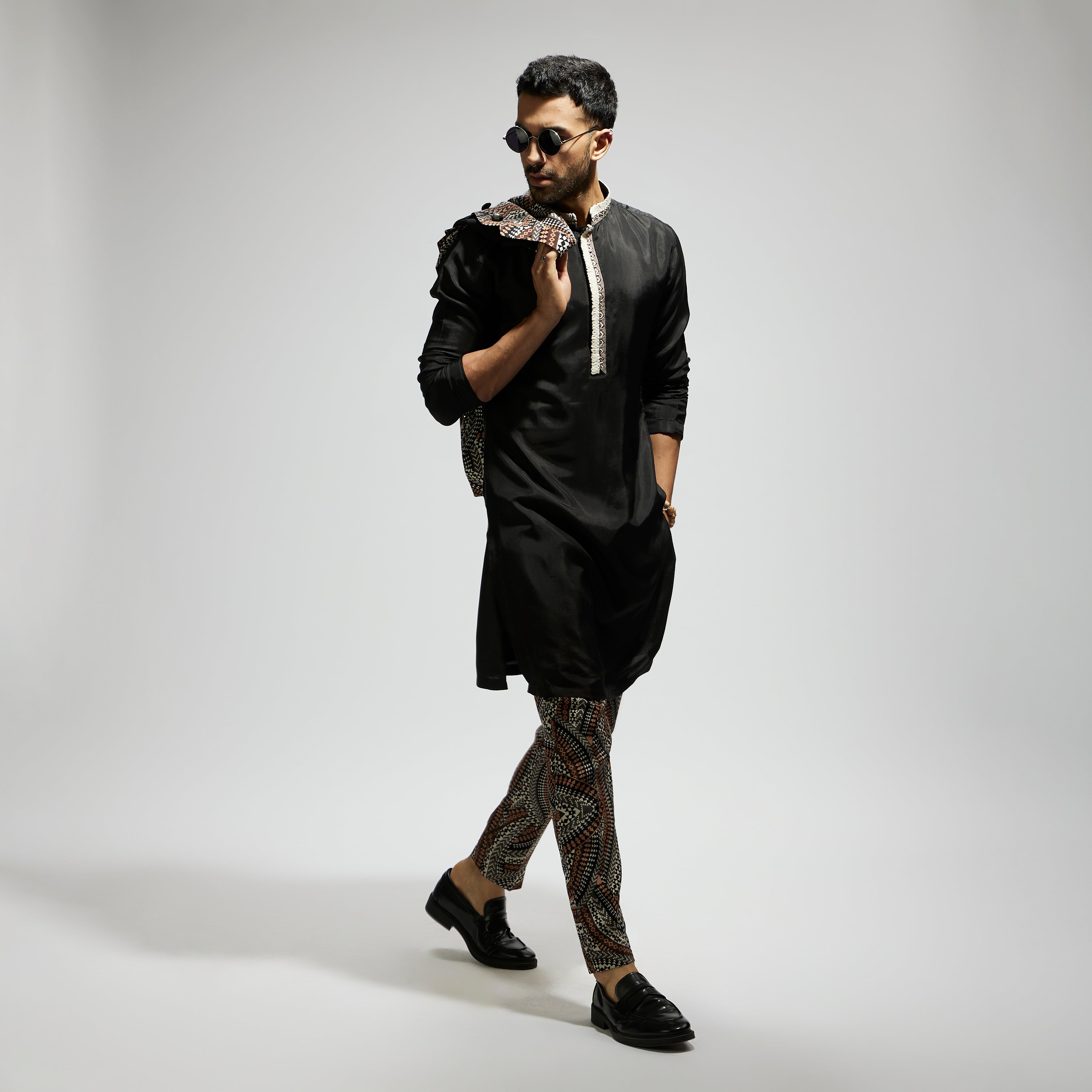 SAMSARA: BLACK SOLID KURTA WITH ZENTANGLE PRINTED PANTS