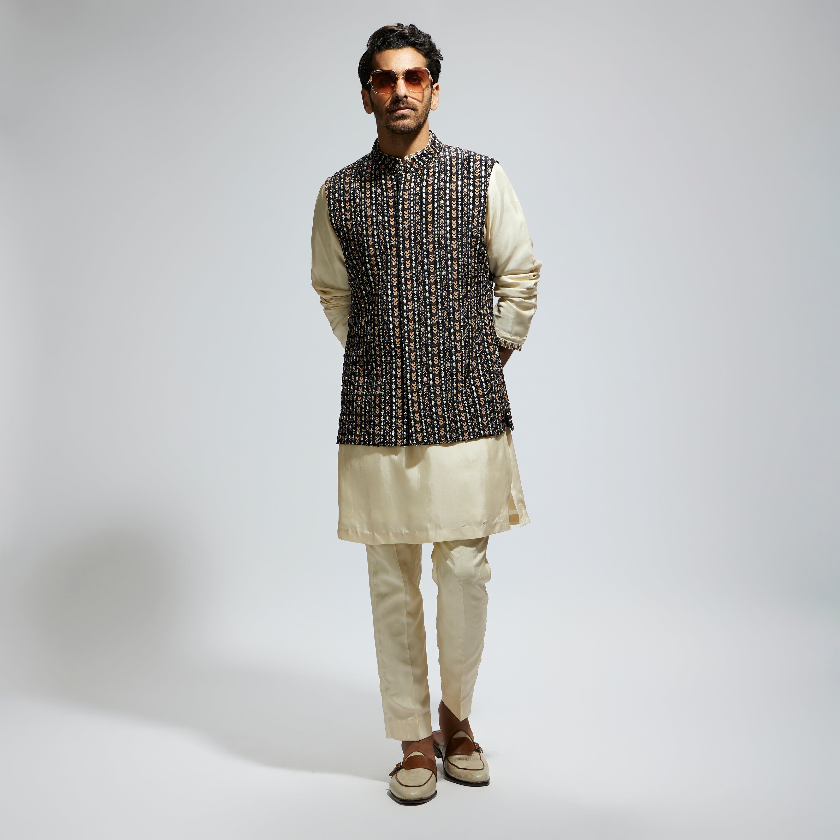 BLACK BOHO STRIPE EMBELLISHED BUNDI WITH IVORY KURTA AND PANTS