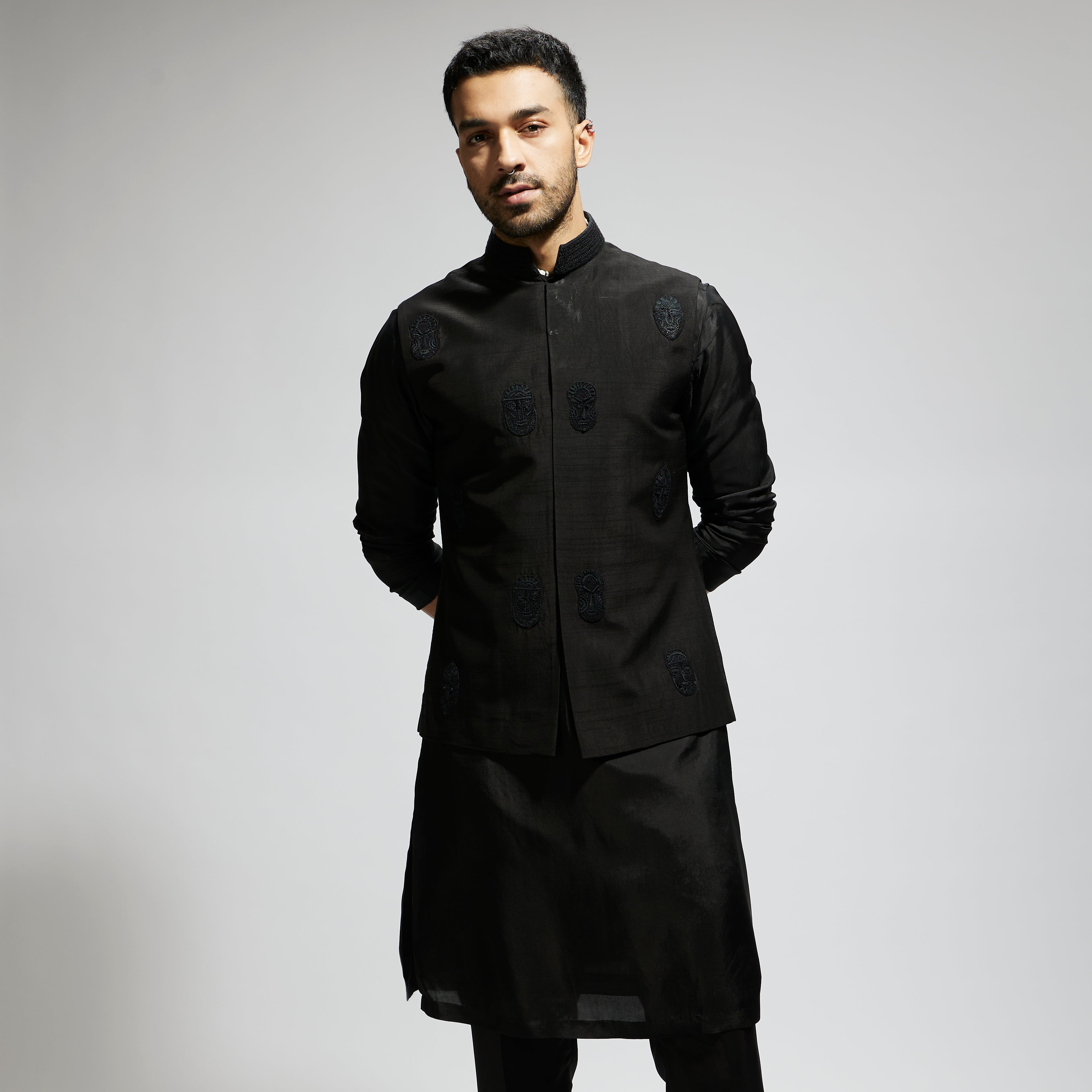 BLACK MASK THREADWORK BUNDI WITH BLACK KURTA AND PANTS