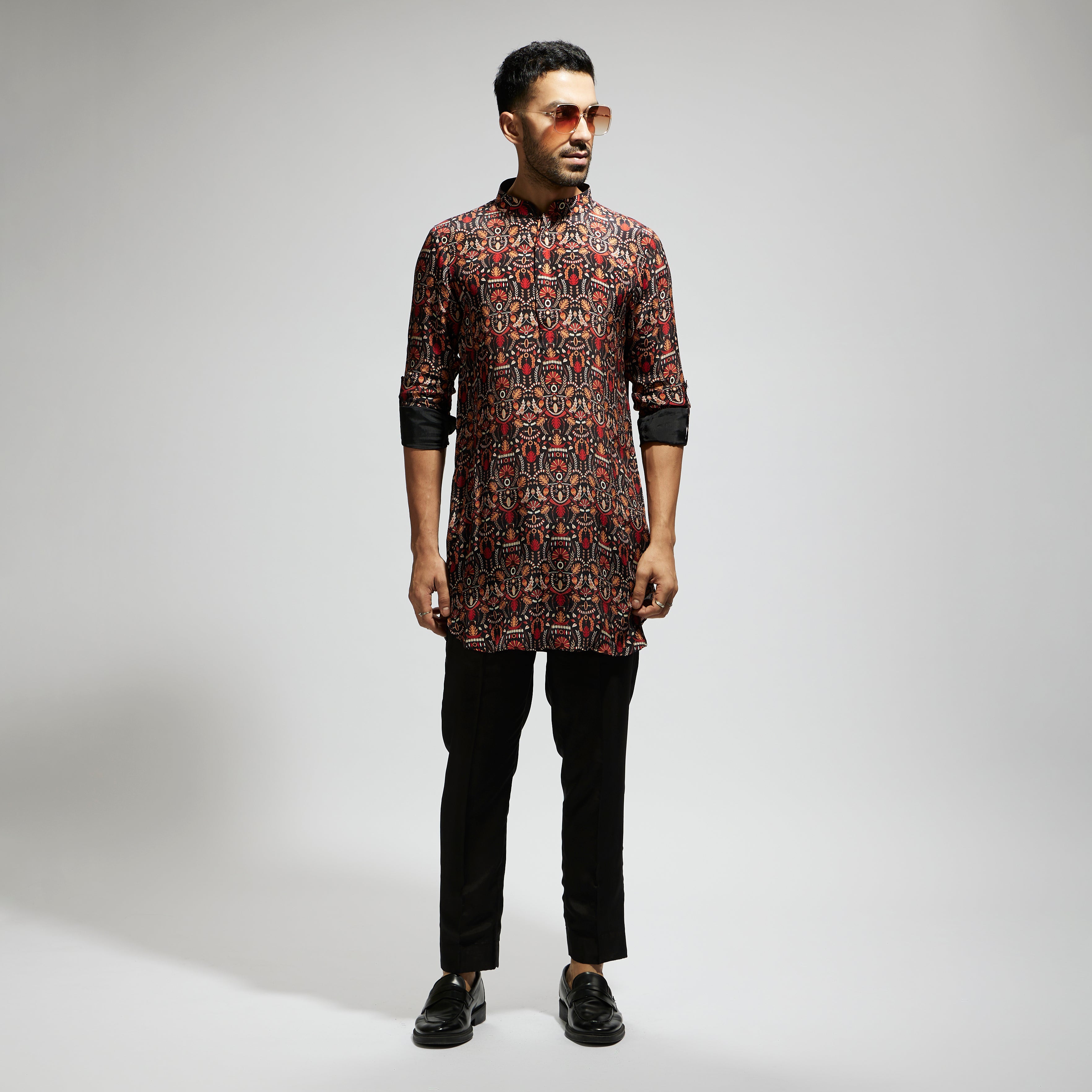 BLACK LEAF JAAL PRINT ROLLED UP SLEEVES KURTA