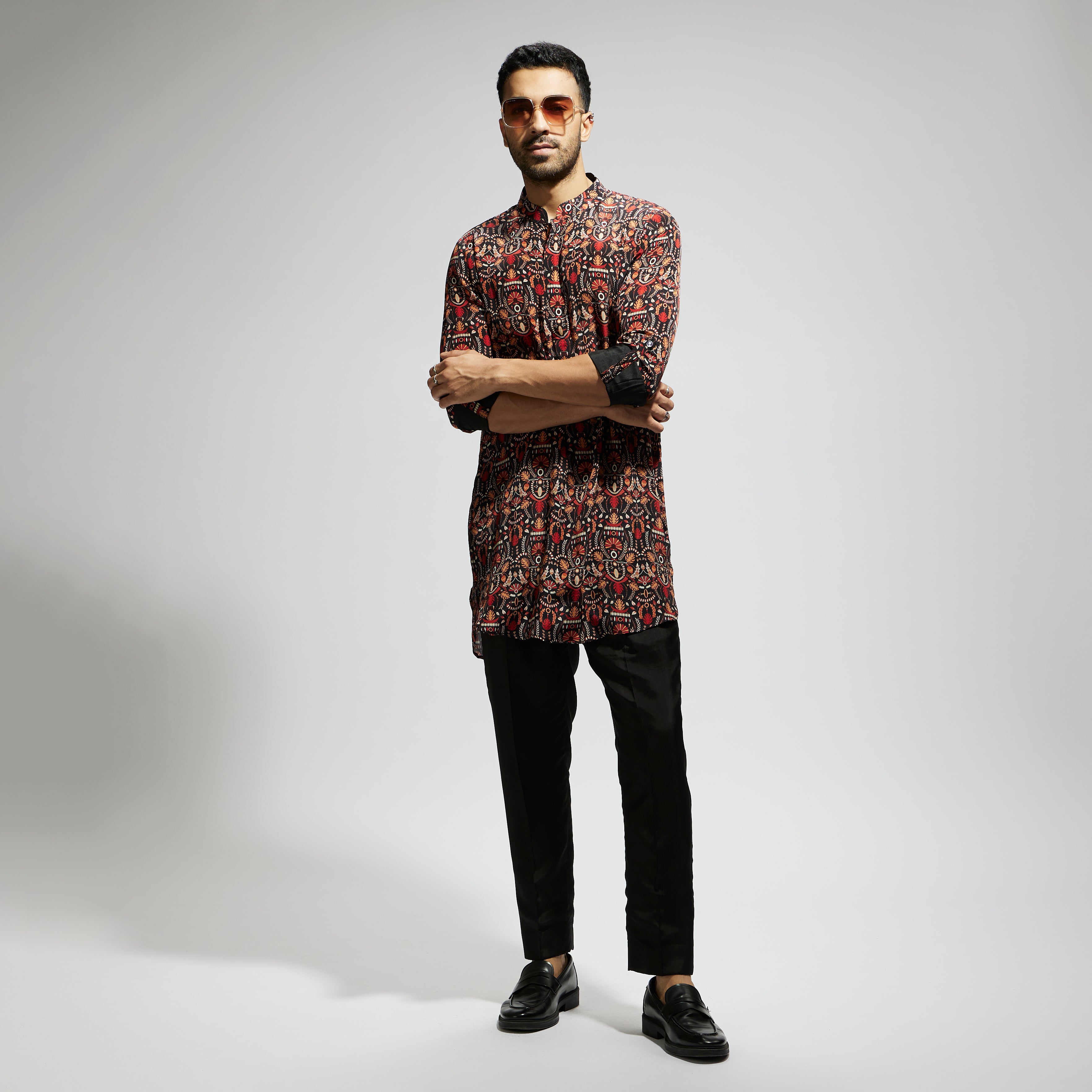 BLACK LEAF JAAL PRINT ROLLED UP SLEEVES KURTA