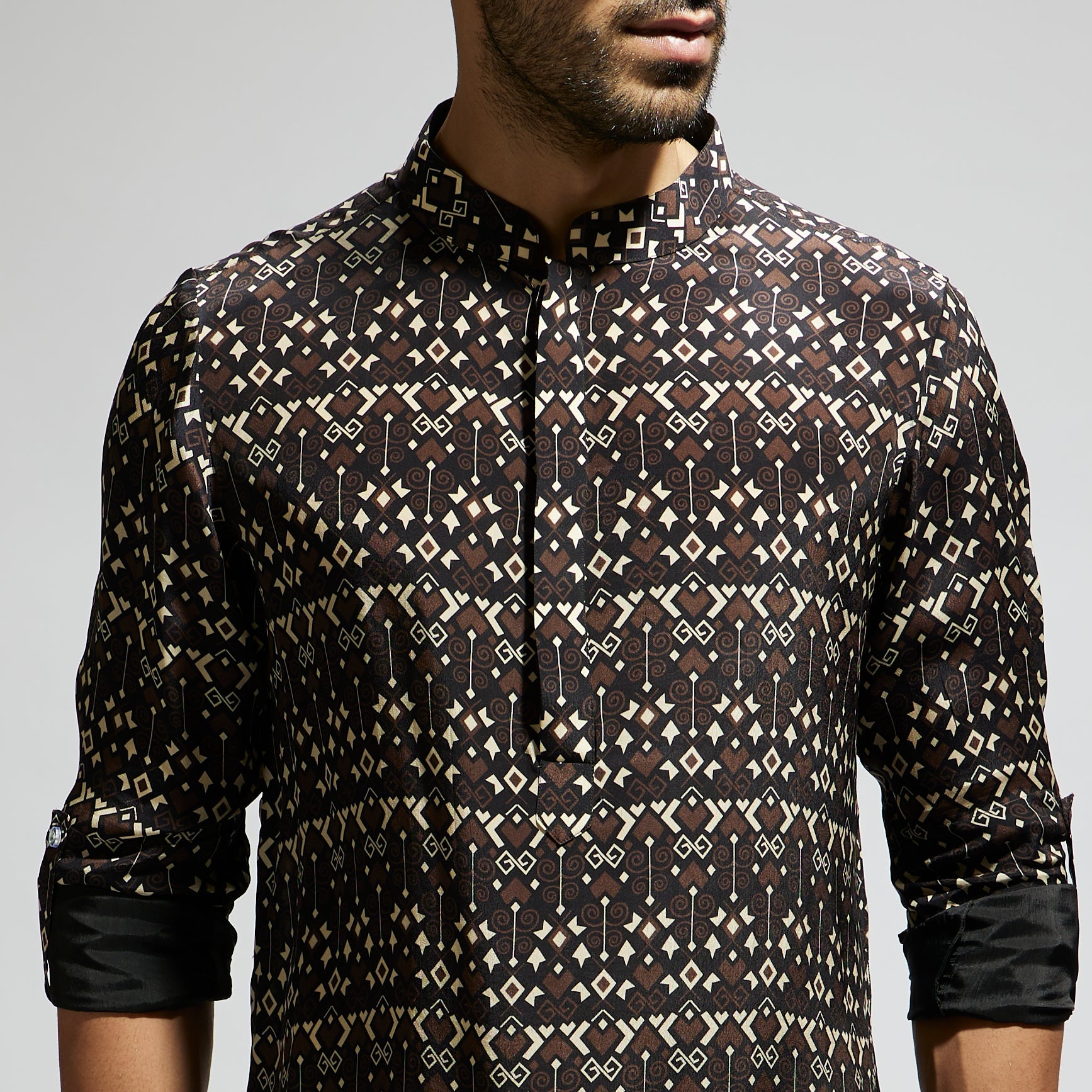 SAMSARA: BLACK GEO PRINT ROLLED UP SLEEVES KURTA