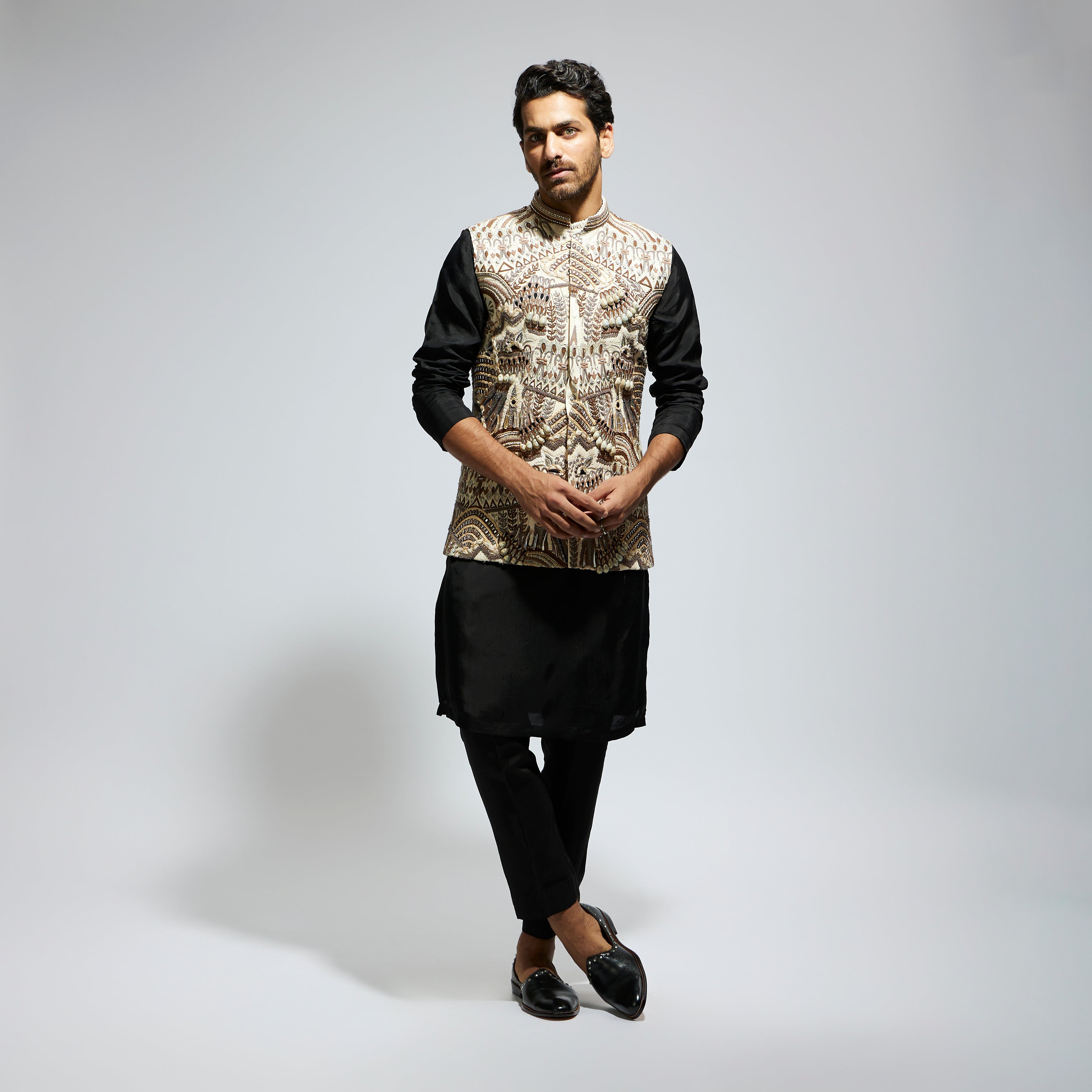 SAMSARA: IVORY ABSTRACT EMBROIDERED BUNDI WITH KURTA AND PANTS