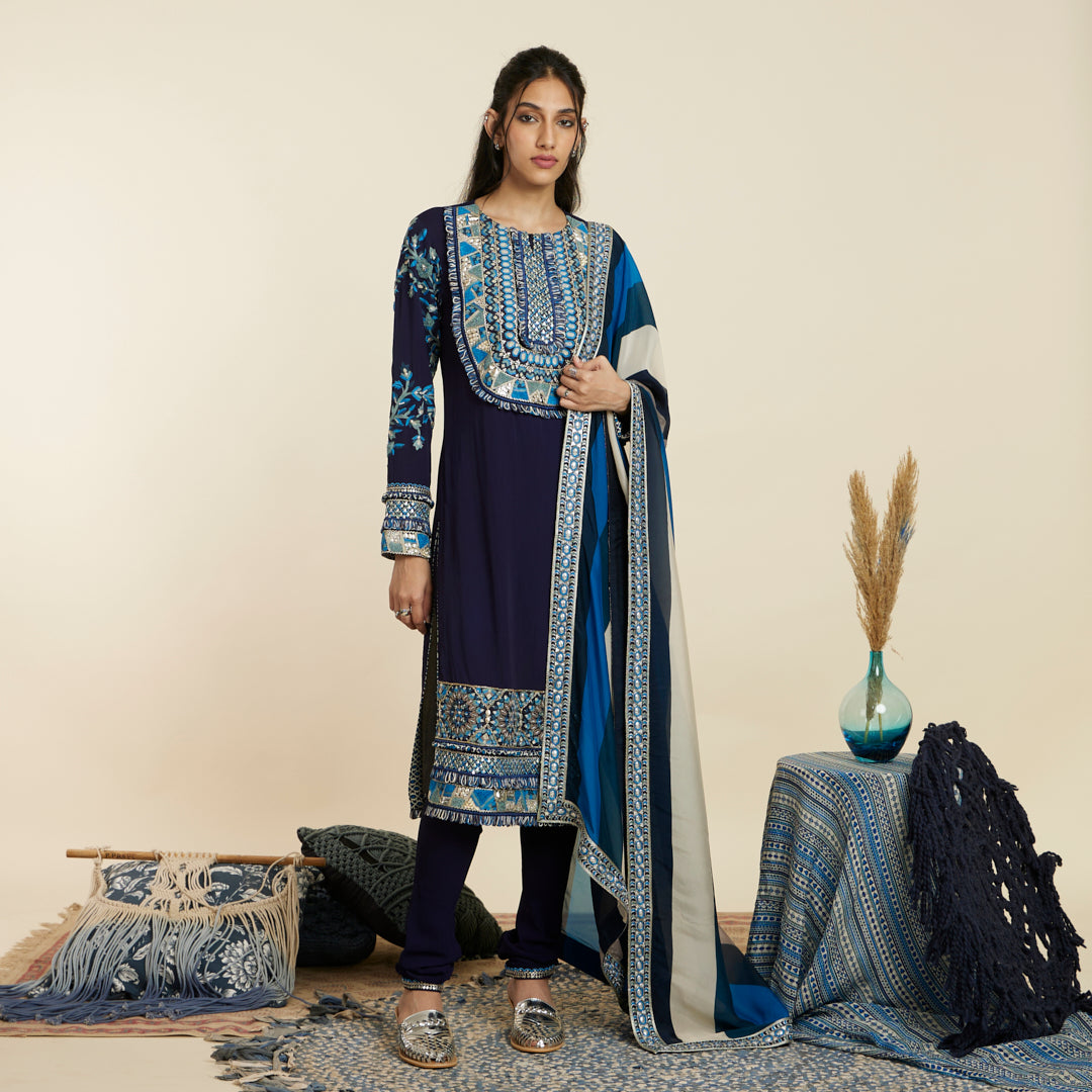 Buy Taffeta Silk Cigarette Pant Suit In Teal Green Colour Online -  LSTV03436-Green | Andaaz Eid Store