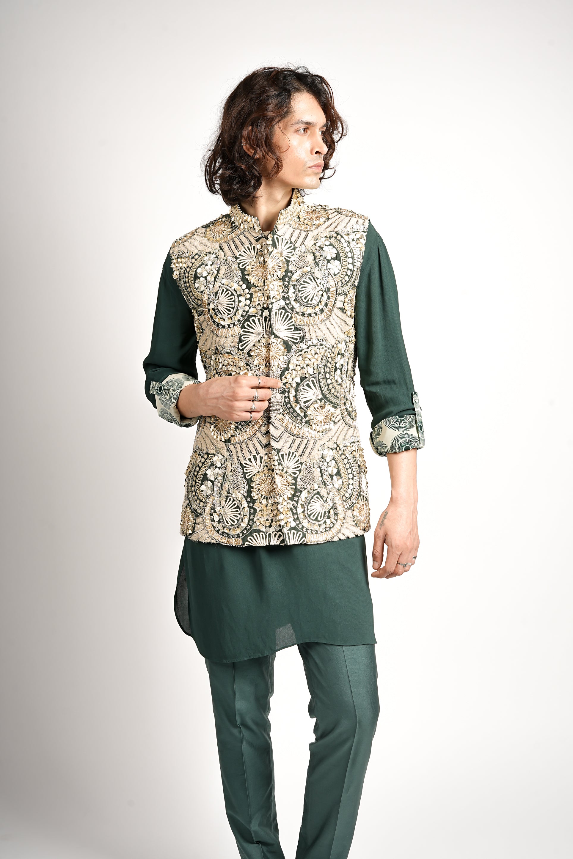 ZAYAN EMBELLISHED BUNDI SET