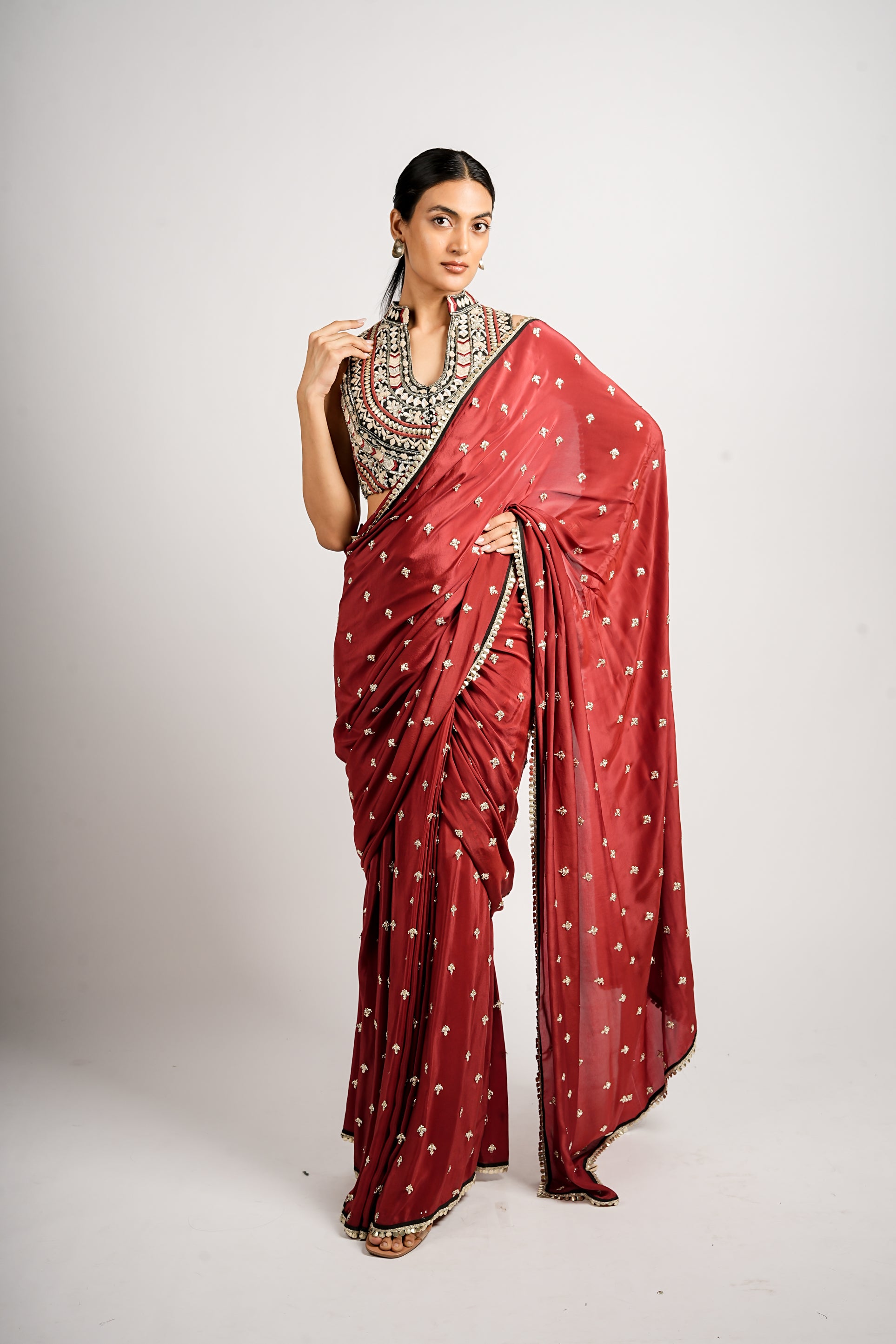 ZAHIR EMBELLISHED SAREE WITH BLOUSE